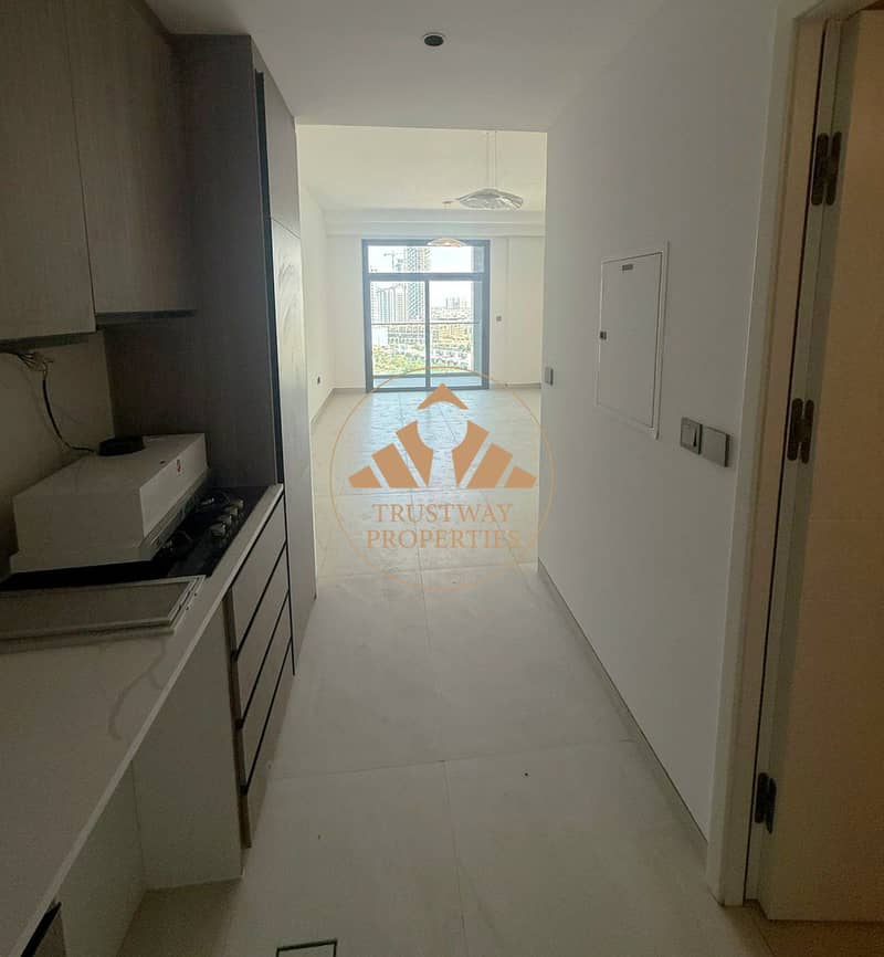 19 apt - studio kitchen 1. jpg