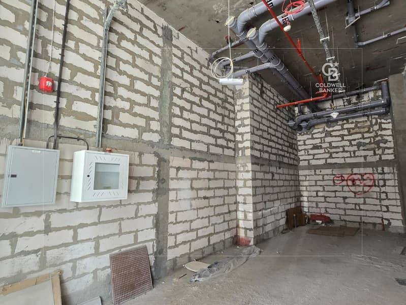 Prime Commercial Space | High Visibility Prime Commercial Space | High Visibility