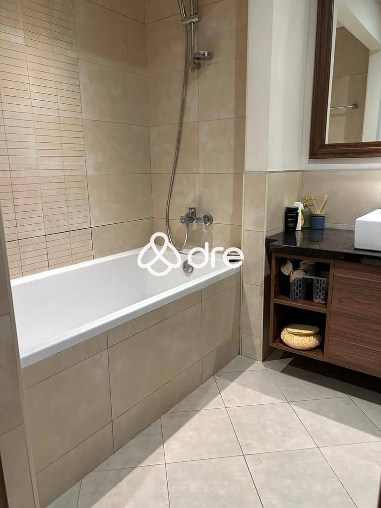 8 attached washroom. jpeg