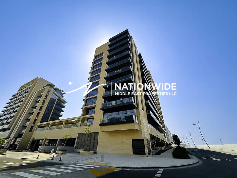 Elegant Unit| Vacant|Garden+Pool Views|Prime Area Elegant Unit| Vacant|Garden+Pool Views|Prime Area