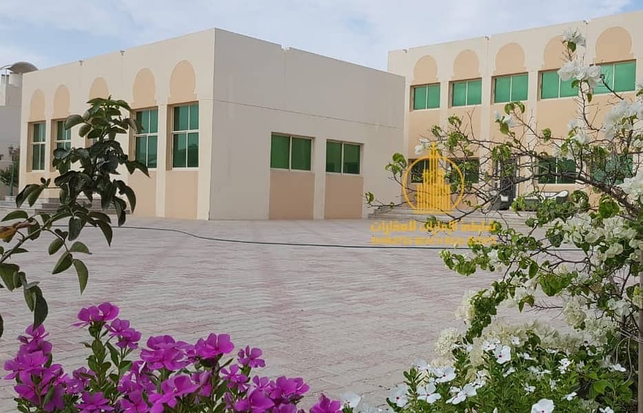 100%  sea view Villa by the ladies beach in Shalila- Bahya area -Abu Dhabi