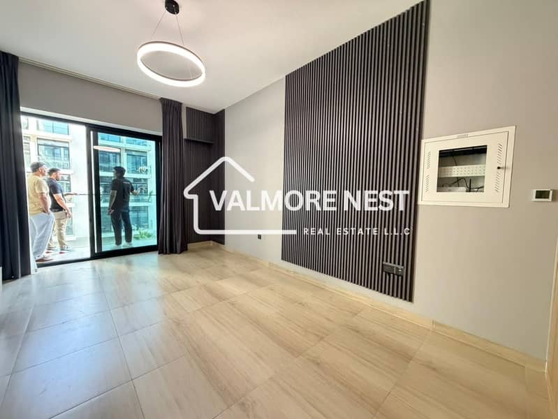 Spacious studio I Pool and amenity's view I Prime spot - Image 7