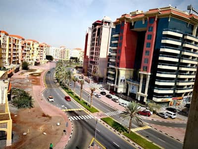 فلیٹ 2 غرفة نوم للايجار في المدينة العالمية، دبي - Outside view فلیٹ 2 غرفة نوم للايجار في المدينة العالمية، دبي - Outside view