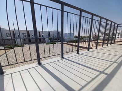 2 Slaapkamers Appartement te Huur in Al Ghadeer, Abu Dhabi - 34e6ae17-398a-4cf4-b32e-919c44eea54a. jpg 2 Slaapkamers Appartement te Huur in Al Ghadeer, Abu Dhabi - 34e6ae17-398a-4cf4-b32e-919c44eea54a. jpg