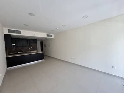 Studio for Sale in International City, Dubai - IMG_8448. jpg