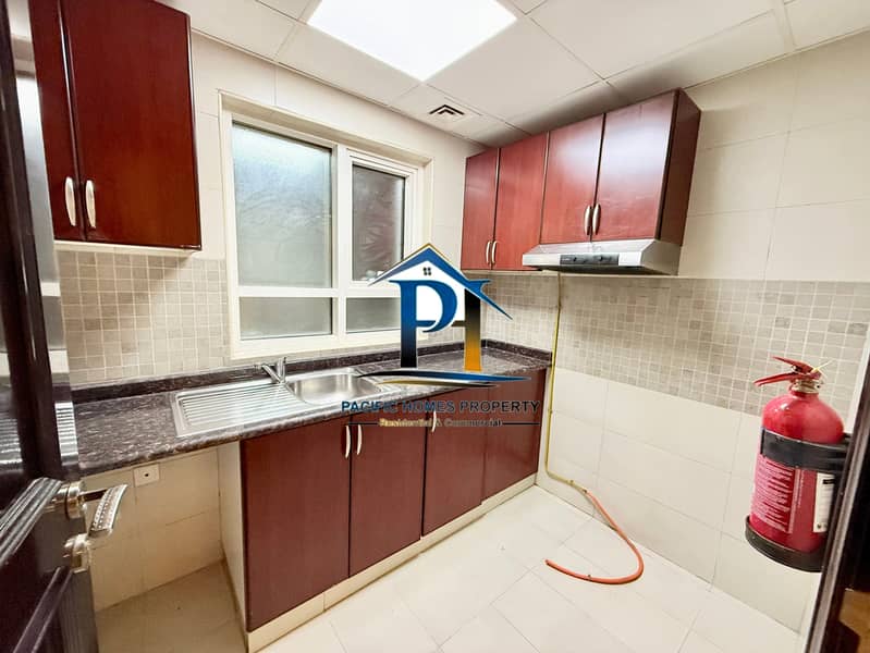 CLOSE TO POND PARK LUXURIOUS 1 BHK WITH 2 BATH GYM POOL PARKING - Image 9