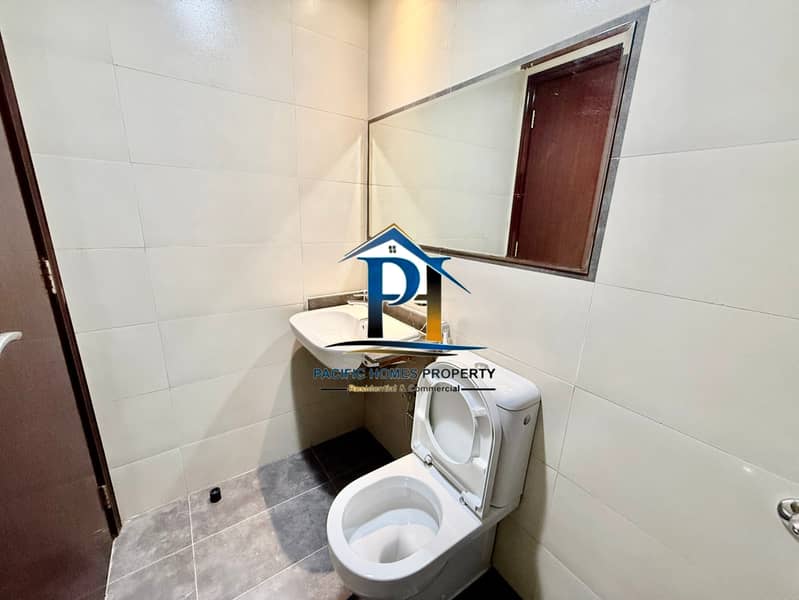 CLOSE TO POND PARK LUXURIOUS 1 BHK WITH 2 BATH GYM POOL PARKING - Image 11