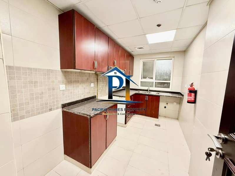 CLOSE TO POND PARK LUXURIOUS 2 BHK WITH 2 Bath GYM POOL PARKING - Image 9