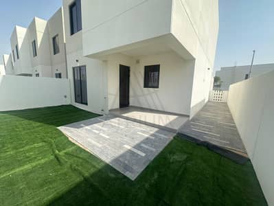 3 Bedroom Townhouse for Rent in Yas Island, Abu Dhabi - WhatsApp Image 2026-05-08 at 6.48. 49 PM (1). jpeg 3 Bedroom Townhouse for Rent in Yas Island, Abu Dhabi - WhatsApp Image 2026-05-08 at 6.48. 49 PM (1). jpeg
