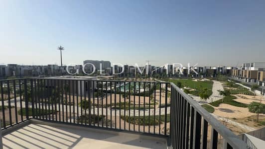 4 Bedroom Townhouse for Sale in Mudon, Dubai - Facing Pool I Big Plot I 4 BED - Family Room