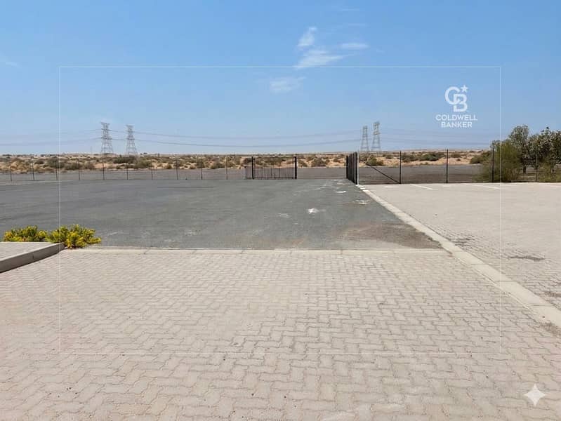 Biggest Yard | With Office | Standalone – pohled 2