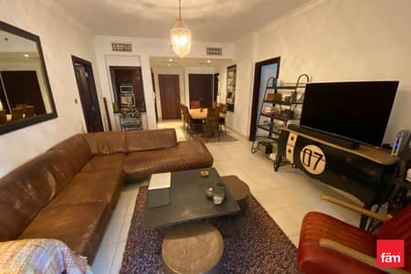2 Bedroom Flat for Rent in Downtown Dubai, Dubai - Luxurious 2 Bed With Burj Khalifa View Unfurnished