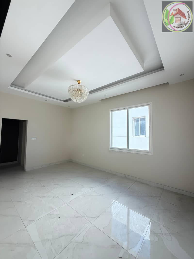 8 6ecaba53-7dbd-492b-9f61-917a80adc43f. jpg
