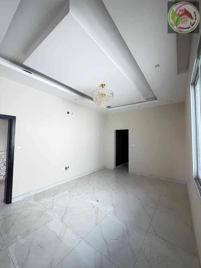 9 83cedc70-f363-4ba9-a2b7-0d1b39e4da25. jpg