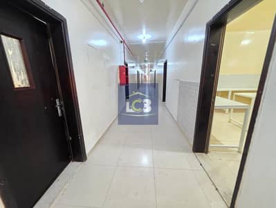 Labour Camp for Rent in Musaffah, Abu Dhabi - 3f05ee51-06d7-4e4f-8635-63b1204861d4. jpg Labour Camp for Rent in Musaffah, Abu Dhabi - 3f05ee51-06d7-4e4f-8635-63b1204861d4. jpg