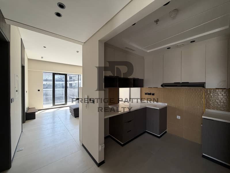 UNFURNISHED | SPACIOUS | MULTIPLE OPTIONS | JUST HANDED OVER - Image 2