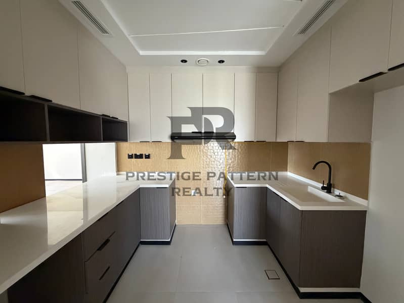 UNFURNISHED | SPACIOUS | MULTIPLE OPTIONS | JUST HANDED OVER - Image 8