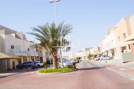 Hot Deal! 2BR Single Row Villa in Contemporary Villa Hot Deal! 2BR Single Row Villa in Contemporary Villa