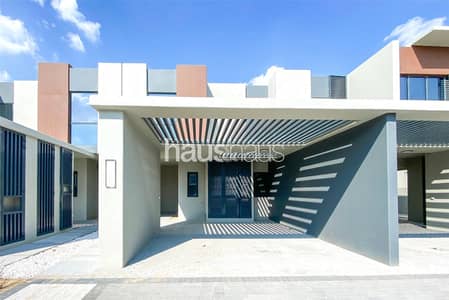 3 Bedroom Villa for Rent in Dubailand, Dubai - Single Row | Great Location| Comes with Appliances