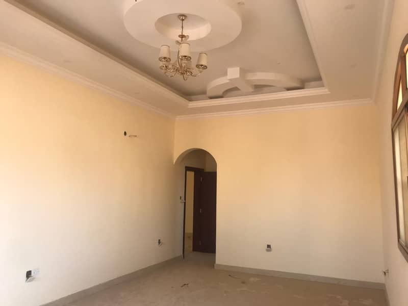 Villa for rent in Ajman, Al Mwaihat area, very spacious and quiet area, super lux finishing with air conditioners