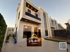 Villa for sale, custom finished with a roof terrace, including water and electricity connections and registration fees, at a bargain price, negotiable