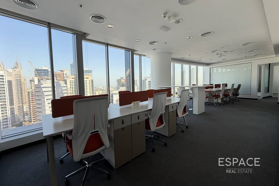 Vacant Now | Furnished | 2 Parking Spaces Vacant Now | Furnished | 2 Parking Spaces