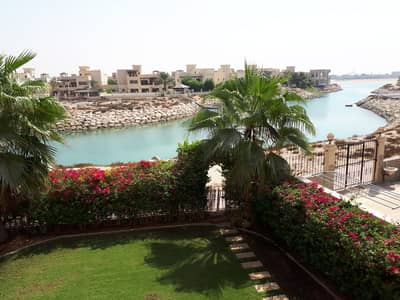 Best Price 3BR Townhouse Golf & Lagoon View Best Price 3BR Townhouse Golf & Lagoon View