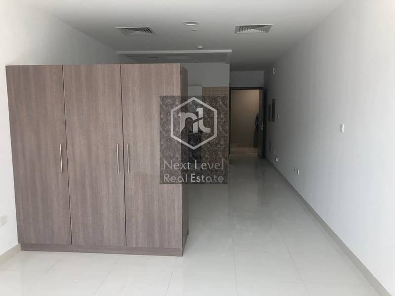 SPACIOUS APARTMENT.......BRAND NEW...DIP...SOL Star...Good Price SPACIOUS APARTMENT.......BRAND NEW...DIP...SOL Star...Good Price