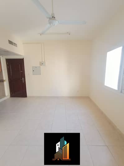 Studio for Rent in Al Ghuwair, Sharjah - IMG_20260415_173455. jpg Studio for Rent in Al Ghuwair, Sharjah - IMG_20260415_173455. jpg