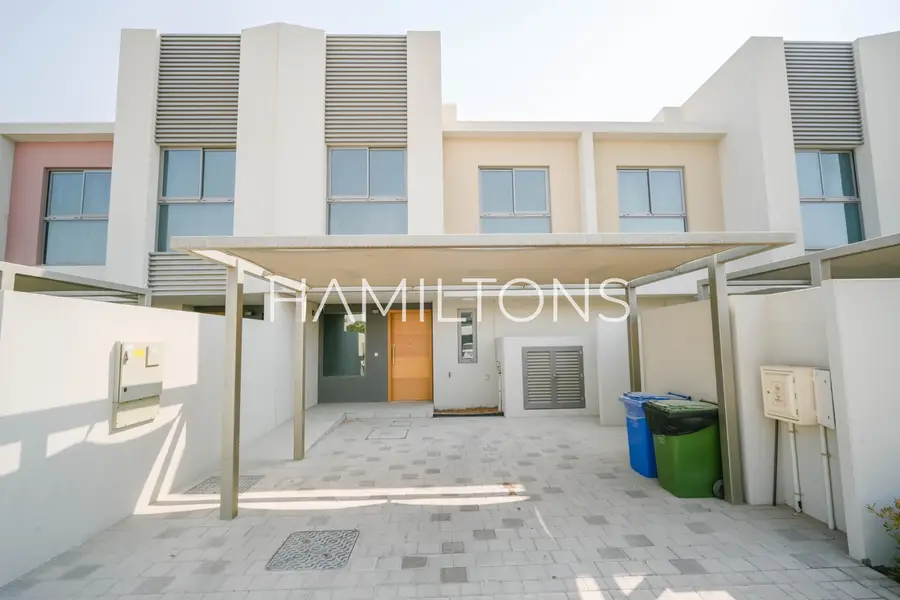 Signature Corner Residence | High-Growth Location | Strategic Investment Resale - View 3