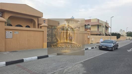 3 Bedroom Villa for Sale in Al Falaj, Sharjah - 2ed5b9ec-46bc-4e86-a9e9-5c7b9ed9b4c0. jpg