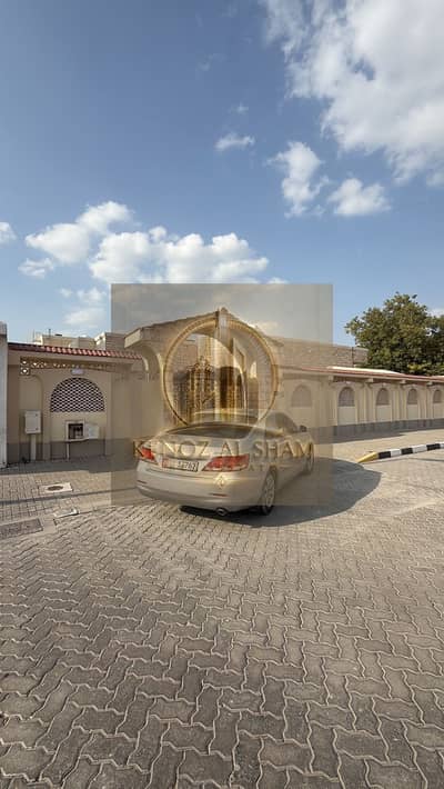 4 Schlafzimmer Villa zum zur Miete in Um Tarafa, Sharjah - 8aee02a6-3d80-4fd1-956e-d37e2ef95cc1. jpg 4 Schlafzimmer Villa zum zur Miete in Um Tarafa, Sharjah - 8aee02a6-3d80-4fd1-956e-d37e2ef95cc1. jpg