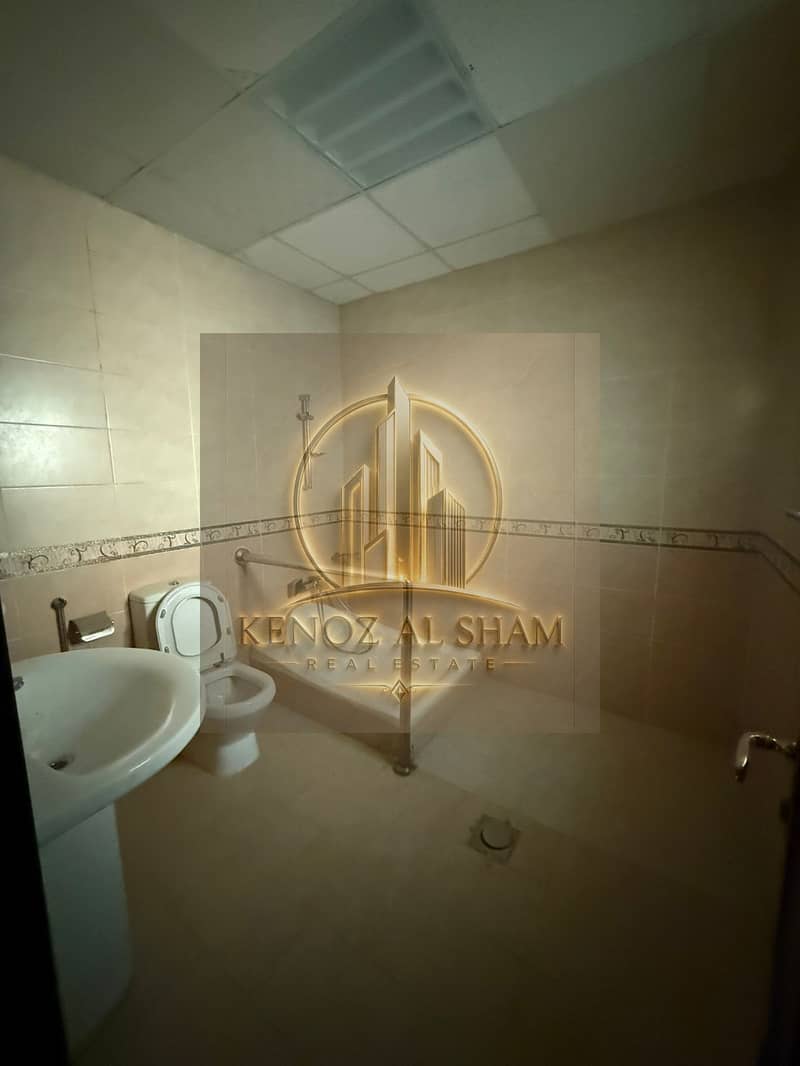 3 d33290b3-dbe2-476c-ba2c-b74ff5c8617d. jpg