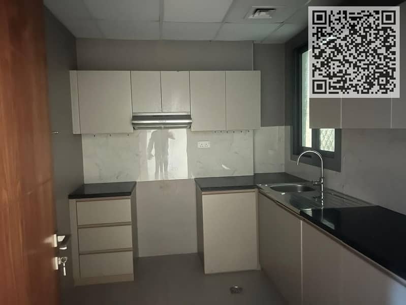 7 Kitchen. jpeg