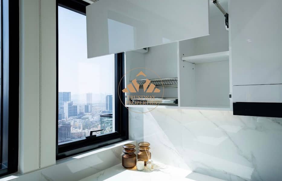 10 apt - kitchen (2). jpg