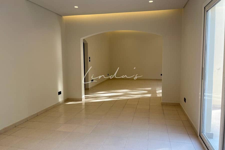 3 images image img