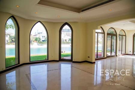 Unfurnished - Atrium Entry - Upgraded Unfurnished - Atrium Entry - Upgraded