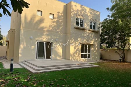 Villa de 3 chambres à à louer à The Meadows, Dubai - images image img