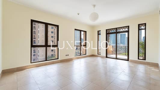 2 Bedroom Flat for Rent in Downtown Dubai, Dubai - Unfurnished | Vacant | Excellent location