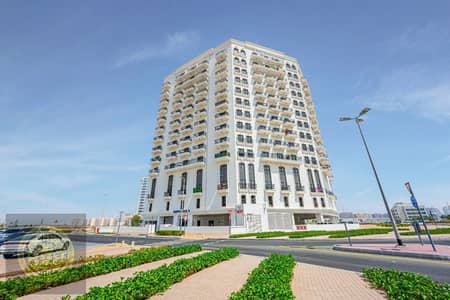 Studio de à à louer à Dubai Land Residence Complex (DLRC), Dubai - 2a35d223-41fe-4f11-8fe7-ca8c335cc4ac. jpg Studio de à à louer à Dubai Land Residence Complex (DLRC), Dubai - 2a35d223-41fe-4f11-8fe7-ca8c335cc4ac. jpg