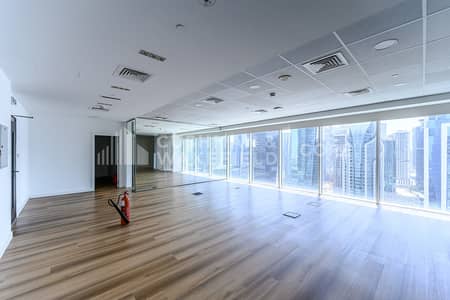 Office for Rent in Business Bay, Dubai - Fully Fitted Office | DED License | Ideally Located