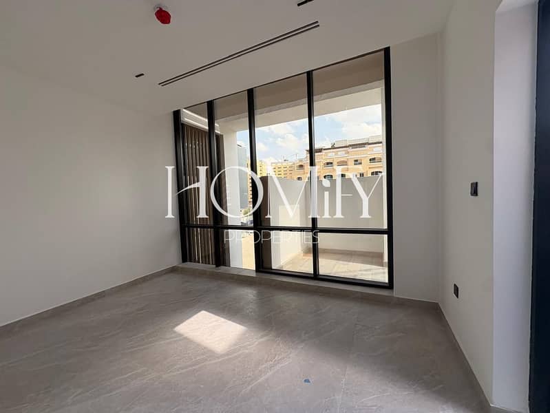 Modern 4BR Villa | Prime Location | Near School - Image 9