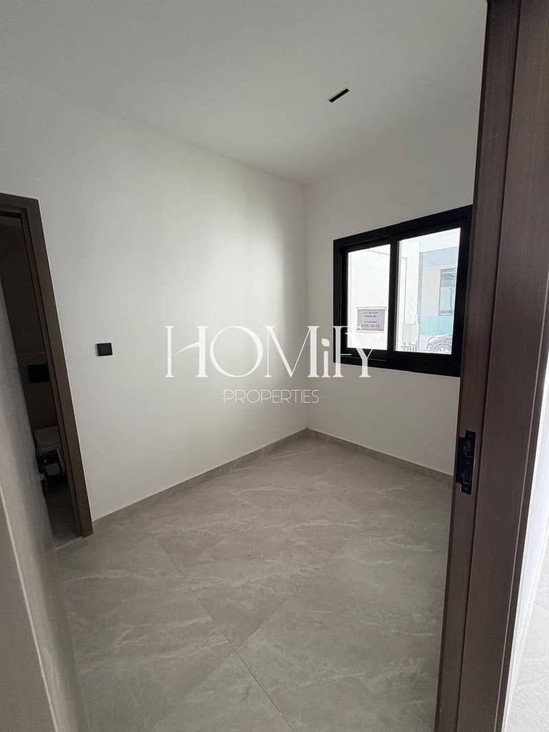 Modern 4BR Villa | Prime Location | Near School - Image 11