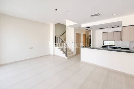 3 Bedroom Townhouse for Sale in DAMAC Hills, Dubai - Vacant July | 3BR | Single Row | Modern Townhouse