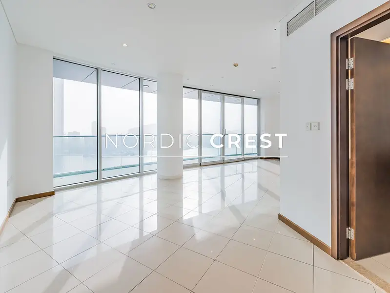 Waterfront View Residence | Spacious 3BR+M