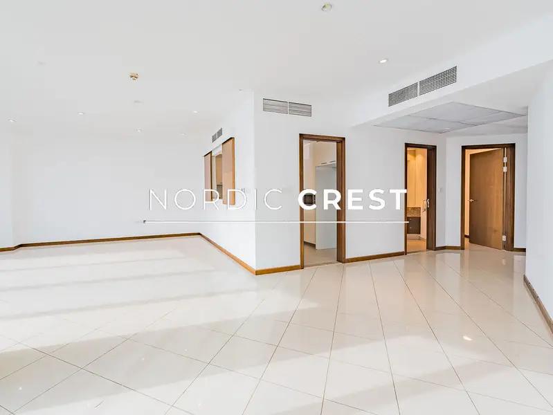 Waterfront View Residence | Spacious 3BR+M
