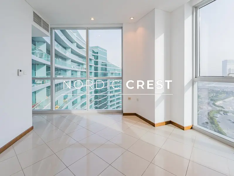 Waterfront View Residence | Spacious 3BR+M