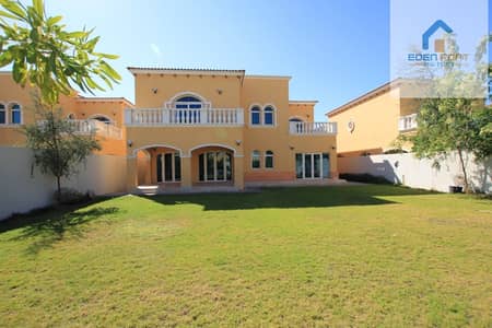 5 Bedroom Villa for Rent in Jumeirah Park, Dubai - Vacant 5 Bhk Villa - District 2 - Jumeirah Park for Rent... 5 Bedroom Villa for Rent in Jumeirah Park, Dubai - Vacant 5 Bhk Villa - District 2 - Jumeirah Park for Rent...
