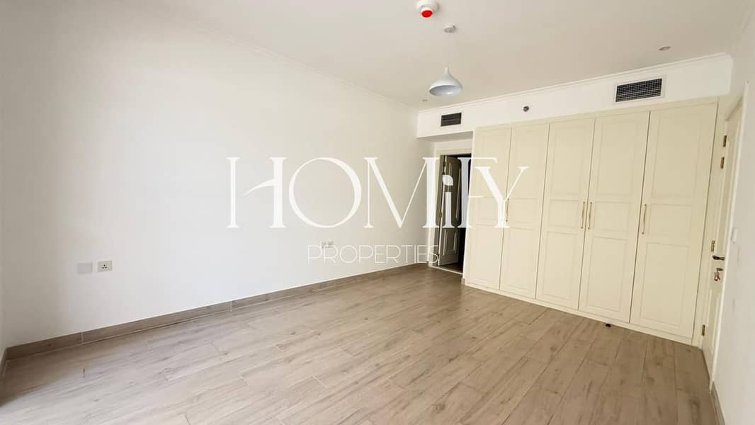 Spacious Layout | Ready to Move | Park View - Image 9