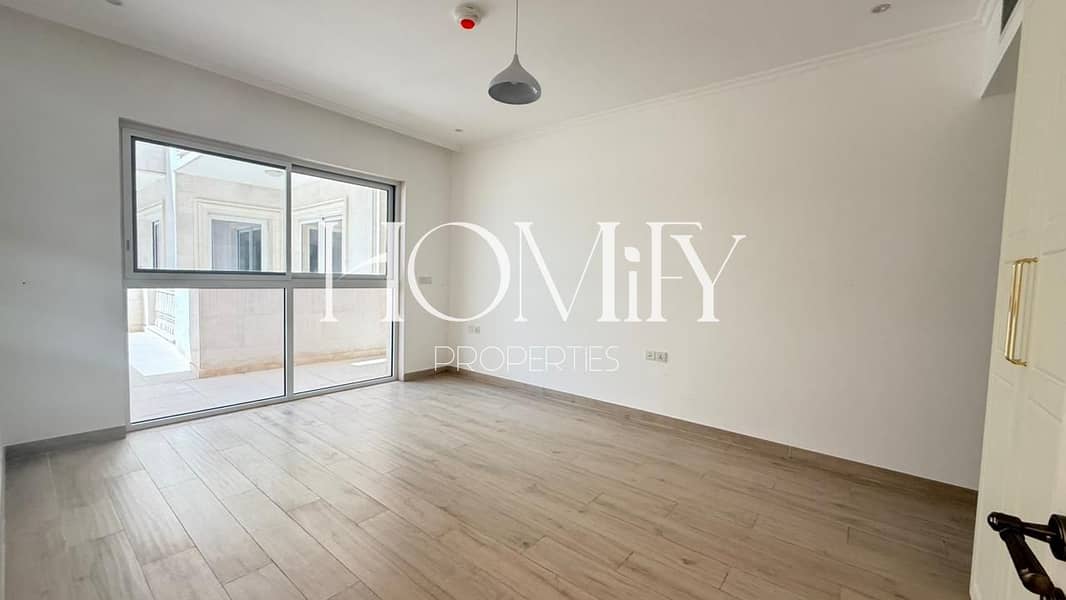 Spacious Layout | Ready to Move | Park View - Image 10
